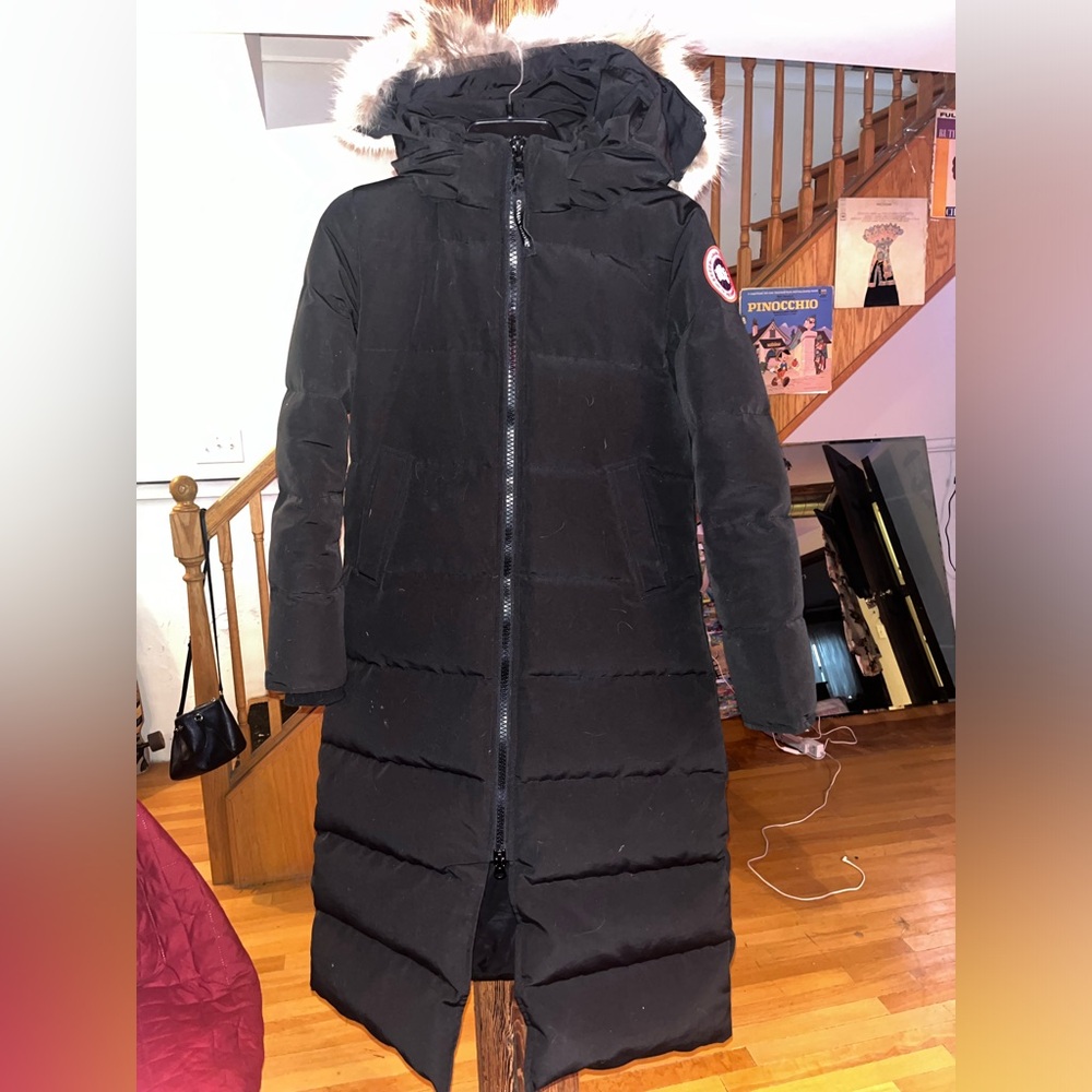 Black Canada Goose Winter Coat Woman’s